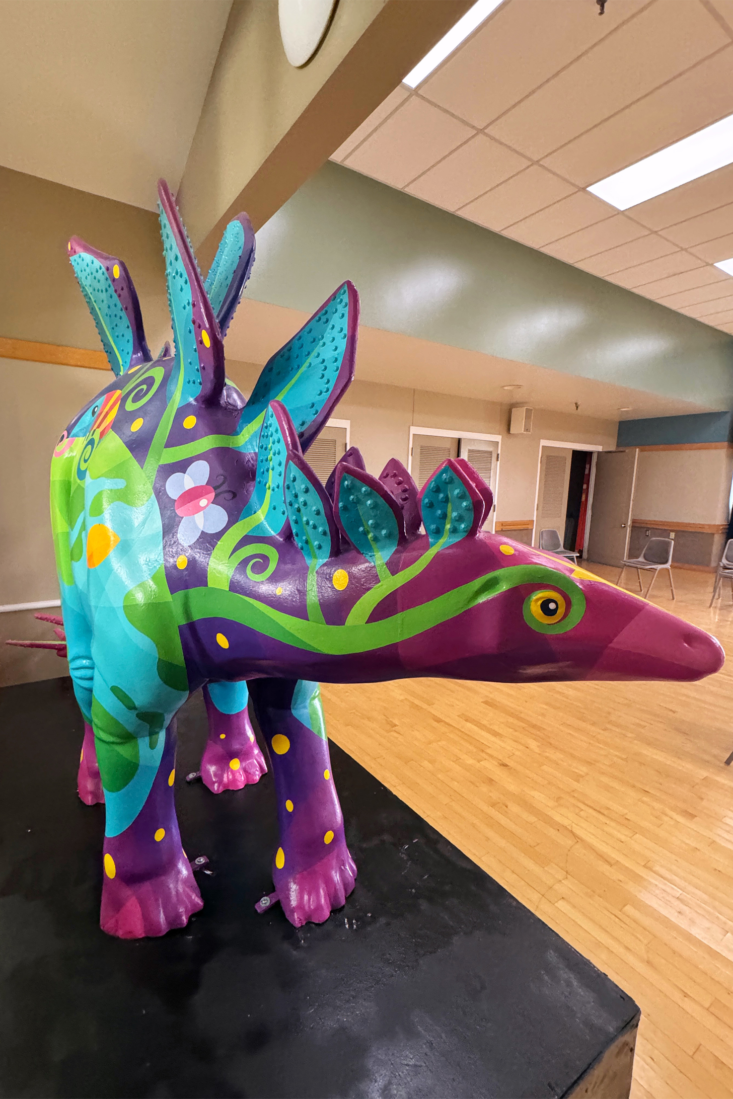 Seymour Sparklesaurus Pittsburgh Dinosaur Statue