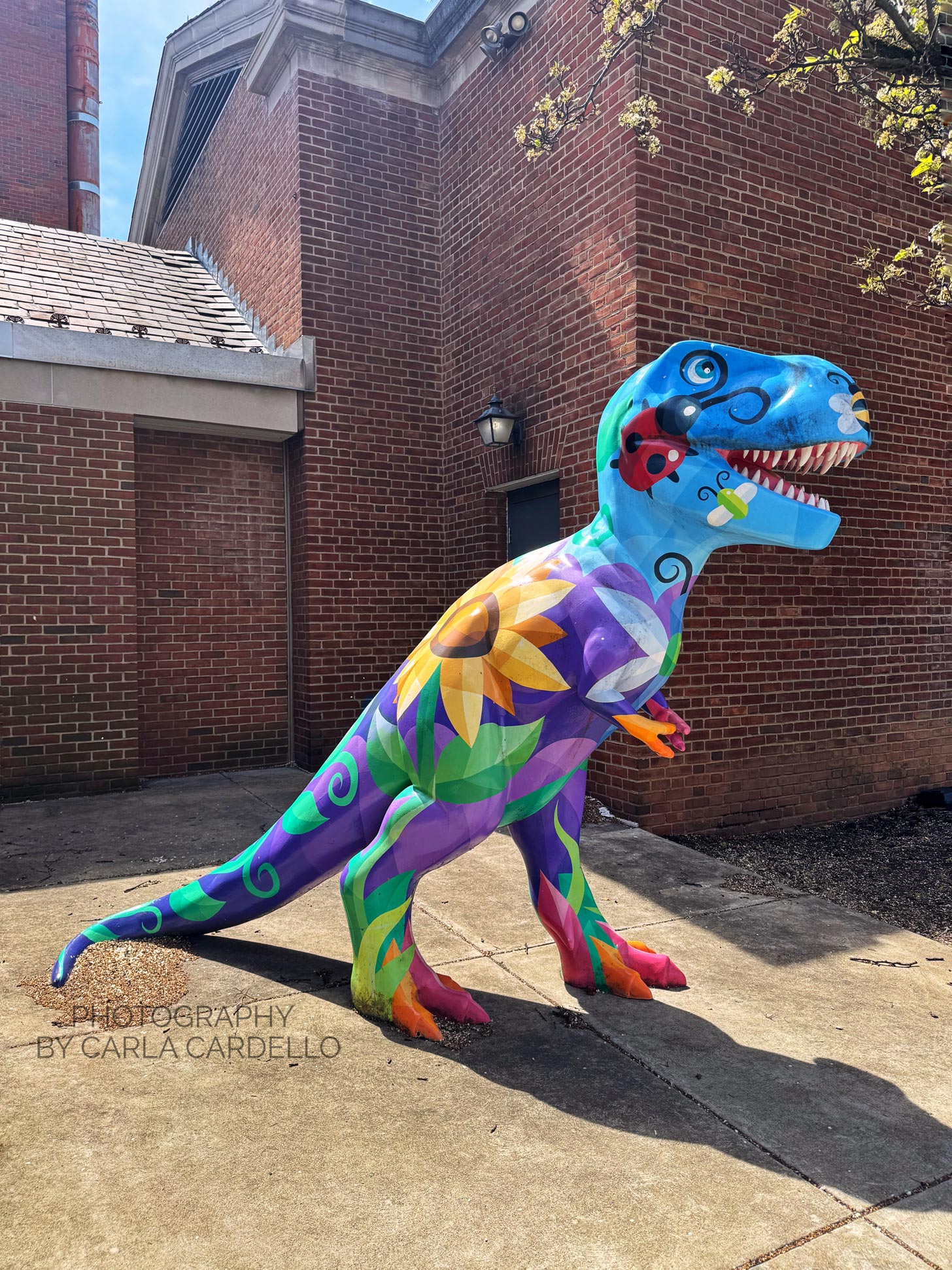 Amazing Hands Pittsburgh Dinosaur Statue