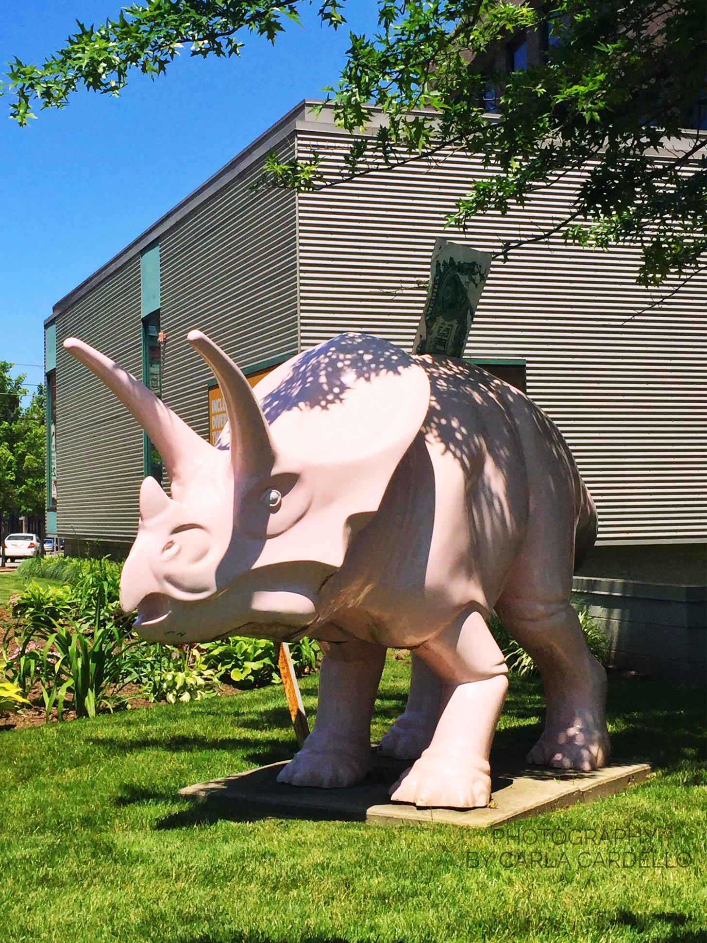 Bill Dollarsaurus Pittsburgh Dinosaur Statue