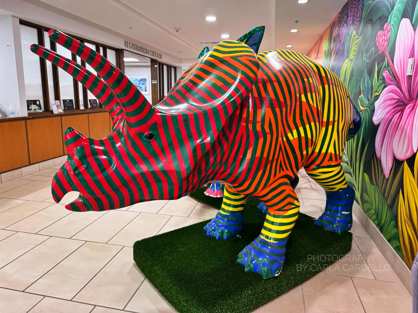 Imagine That Pittsburgh Dinosaur Statue