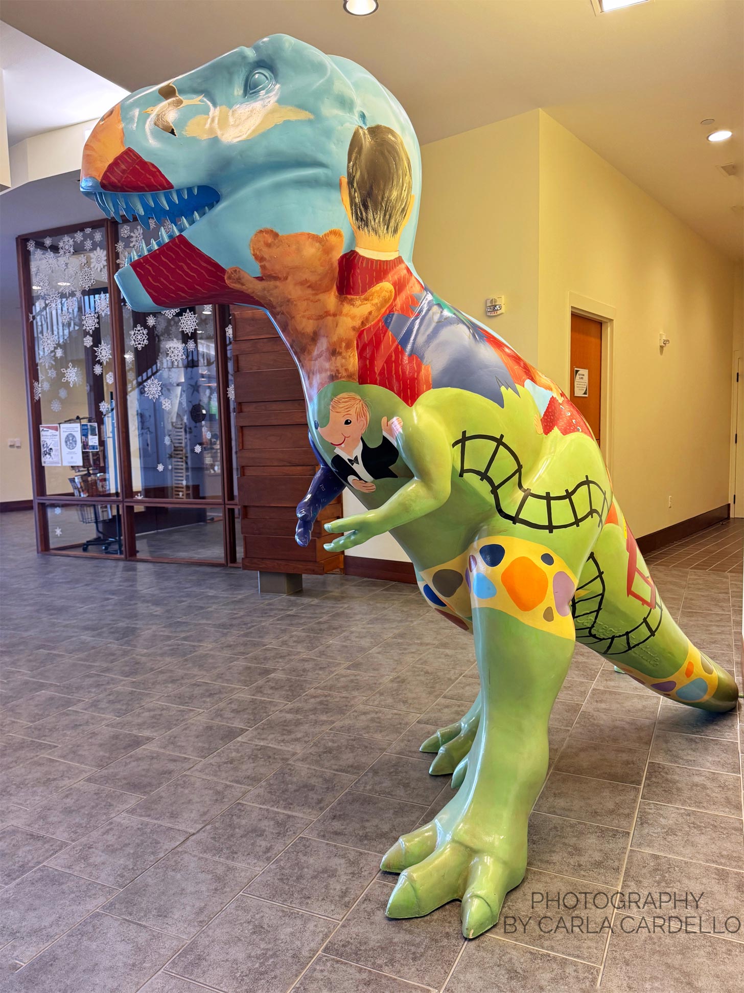Neighborhoodsaurus Pittsburgh Dinosaur Statue