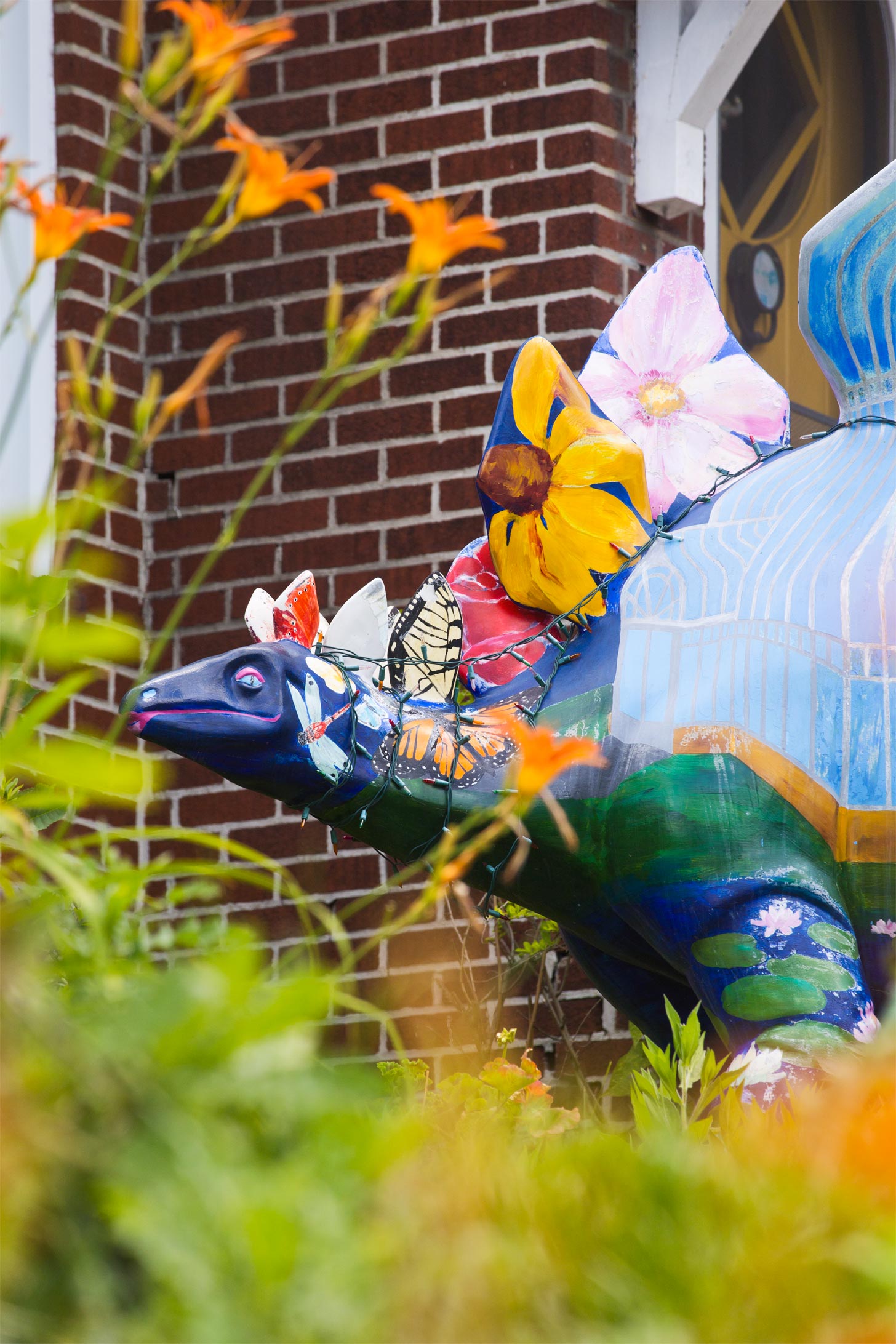 Stegoflorus Pittsburgh Dinosaur Statue